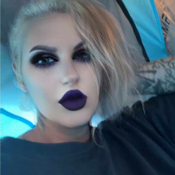 Meet your Posher, Crystal - Picture 12 of 16